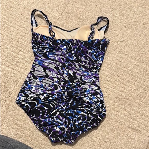 Multicolor Swimsuit with Abstract Pattern - Picture 2 of 7